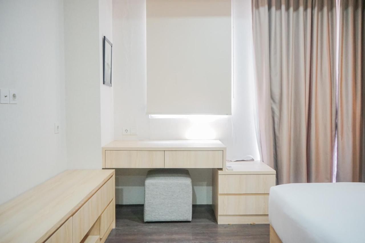 Elegant 3Br Apartment At Bellevue Suites By Travelio ジャカルタ エクステリア 写真